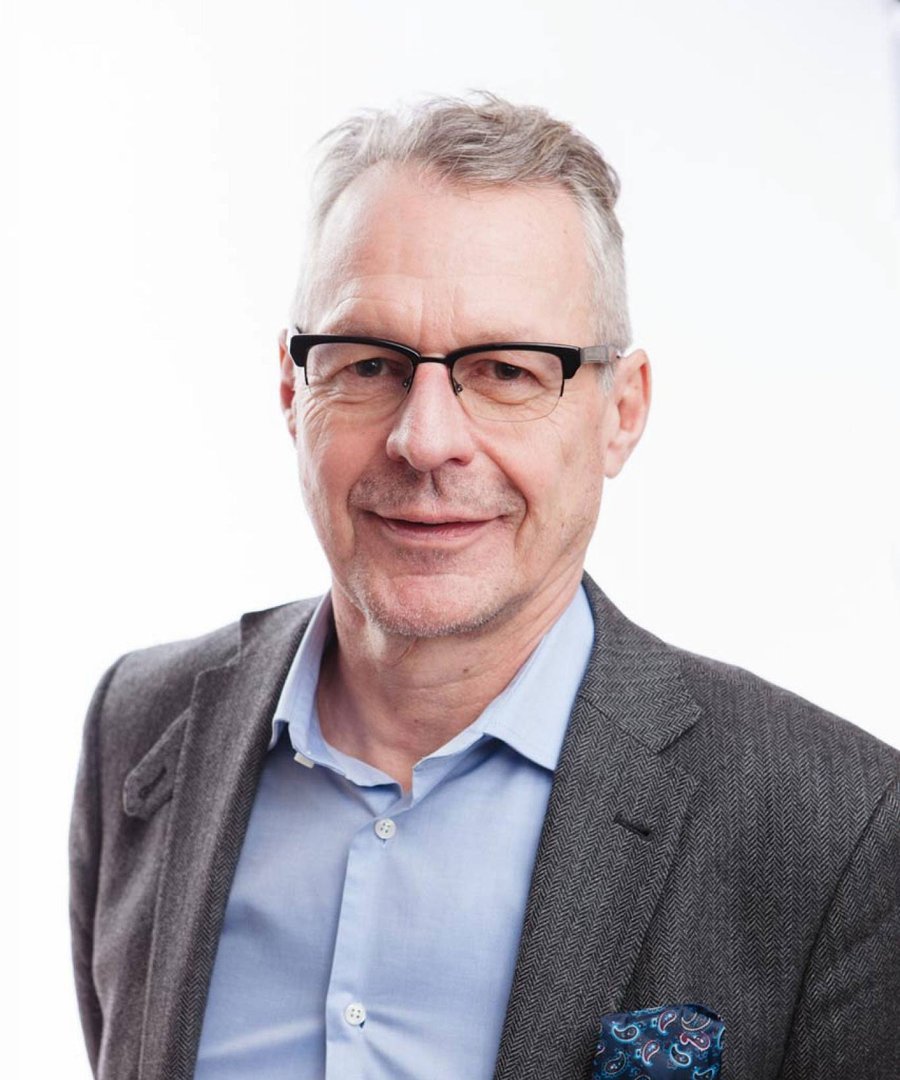 Dr. Reinhold Gsöllpointner